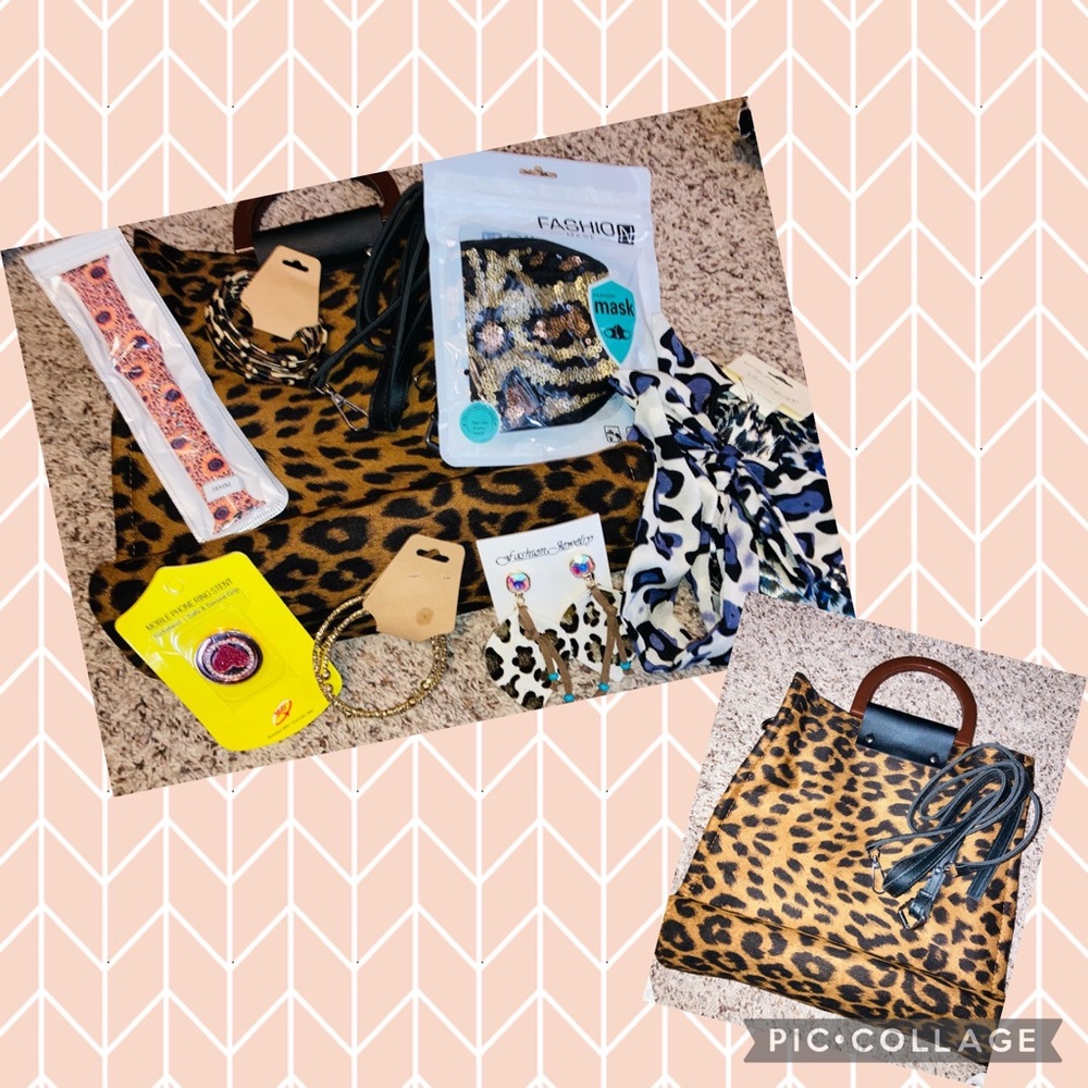 ❤️💋💜🔥VALENTINE’S DAY IS SPECIAL!!! 📌SOLD📌